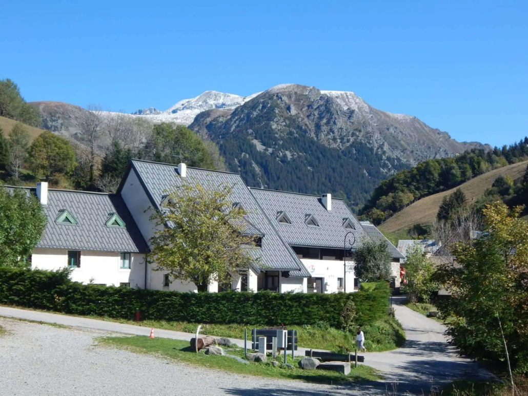 Centre de colonies de vacances Le Bien Veillant à l'Alpe du Grand Serre en Isère (38) Centre de colonies de vacances Le Bien Veillant à l'Alpe du Grand Serre en Isère (38)