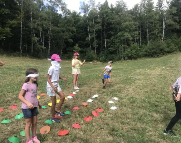 Jeux en extérieur - Colonies de vacances - Centre Le Bien Veillant dans les Alpes (38)