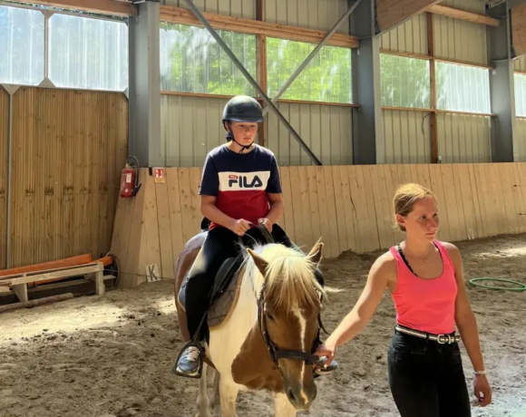 Équitation - Colo Multi-activités - Colonies de vacances - Centre Le Bien Veillant dans les Alpes (38)
