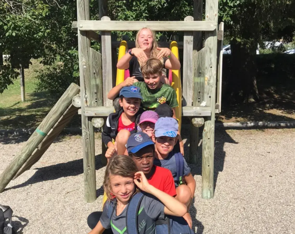 Temps libre au parc de jeu - Colonies de vacances - Centre Le Bien Veillant dans les Alpes (38)