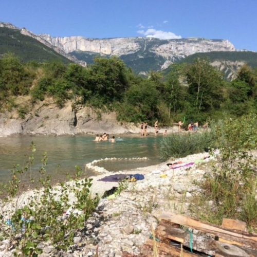 Baignade à Die - Colo Eté - Colonies de vacances - Centre Le Bien Veillant dans les Alpes (38)