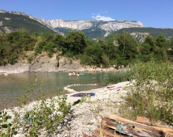 Baignade à Die - Colo Eté - Colonies de vacances - Centre Le Bien Veillant dans les Alpes (38)