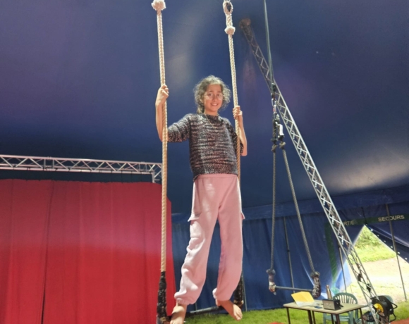 Cirque sous chapiteau alpes du grand serre, Isère, Le Bien Veillant