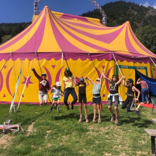 Cirque sous chapiteau alpes du grand serre, Isère, Le Bien Veillant